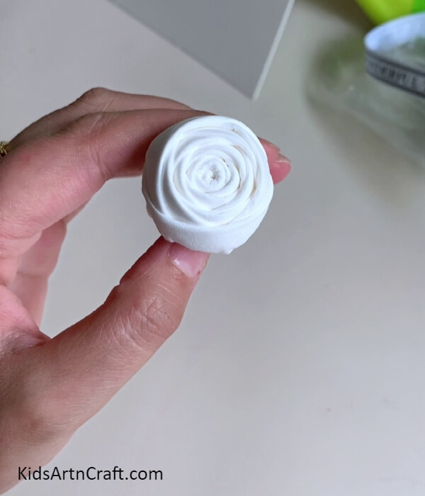 Completing Forming A Rose- Decorative Napkin Roses For Home Adornment