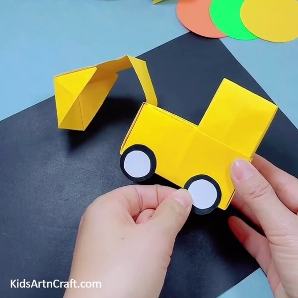 Adding Tires To The Bulldozer- Tutorial to help young ones make a Bulldozer from Origami Paper