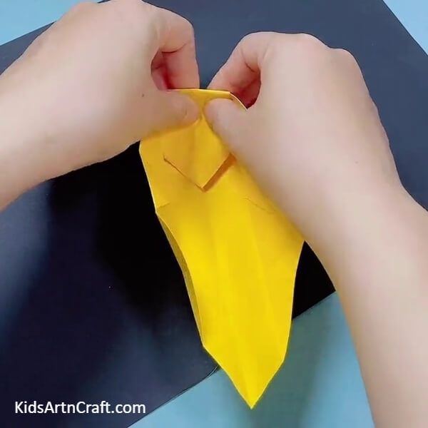 Perfectly Making The Box With An Opened End- This tutorial for children will explain how to make a bulldozer out of origami paper.