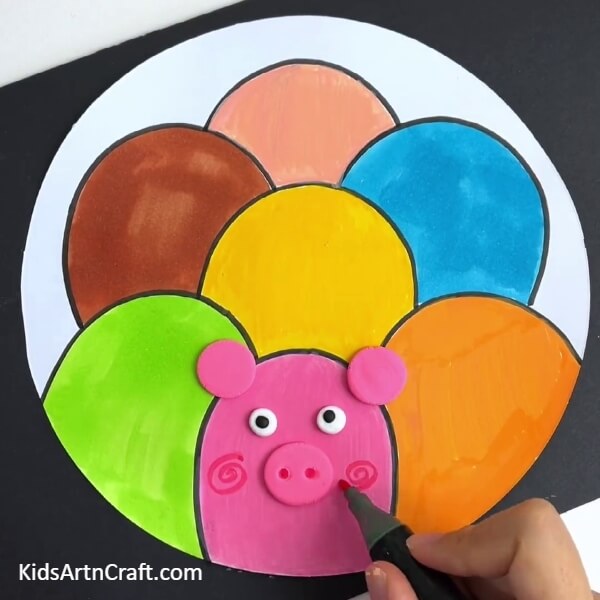 Making Spiral Blush Of The Pig- A Guide to Drawing Playful Animals with Children