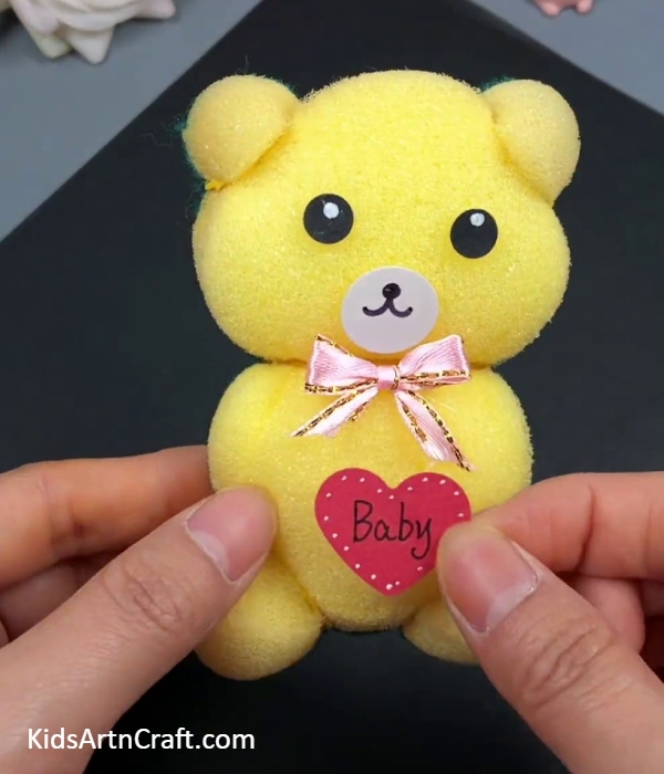 Decorating The Teddy- A kid-friendly tutorial to create a DIY wash sponge teddy bear
