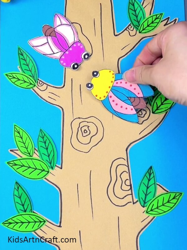 Pasting The Other Bug- Tree Paper Crafts Tutorial for Making Bugs Easily