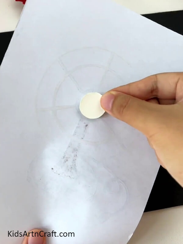 Pasting A Circle To The Back- Table Fan Paper-Making Concept For Novices