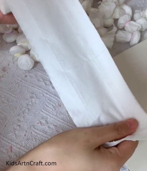 Taking A Tissue Napkin-Tutorial for making a decorated wall frame featuring napkin roses
