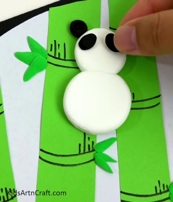 Making Eyes Of Panda- Instructional Guide on Making Things with Pandas and Bamboo for Children